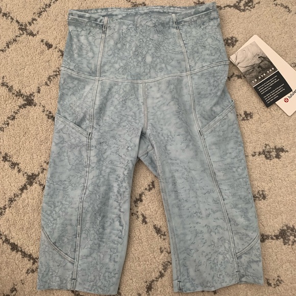 Lululemon Fast and Free High-Rise Short 10" ITYB - Picture 6 of 7